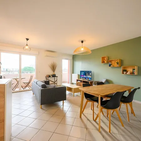 Le Capeyron - Parking - Wifi - Aeroport Апартаменты *