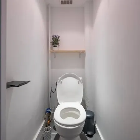 Le Capeyron - Parking - Wifi - Aeroport Apartment