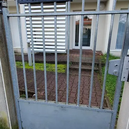 Le Capeyron - Parking - Wifi - Aeroport * Merignac (Gironde)