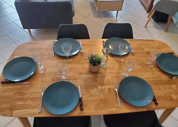 Appartement Le Capeyron - Parking - Wifi - Aeroport *